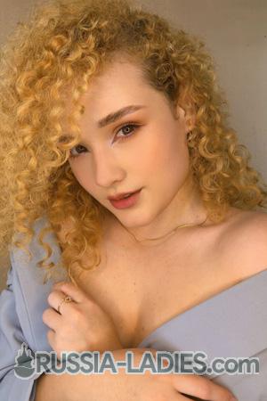 215550 - Scarlet Age: 26 - Colombia