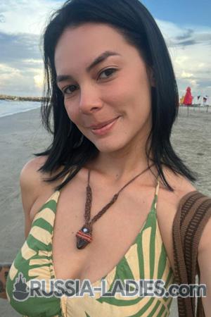 225190 - Erika Age: 27 - Colombia